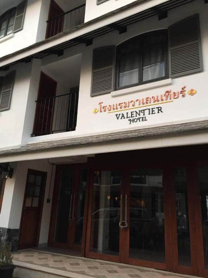 Valentier Cafe And Hotel Chiang Mai Ngoại thất bức ảnh