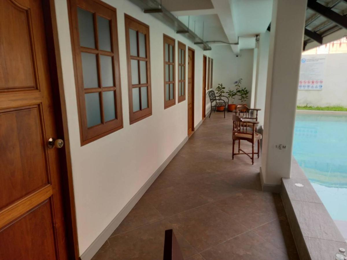 Valentier Cafe And Hotel Chiang Mai Ngoại thất bức ảnh