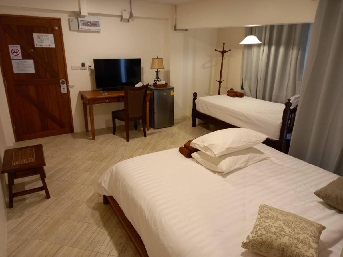 Valentier Cafe And Hotel Chiang Mai Ngoại thất bức ảnh