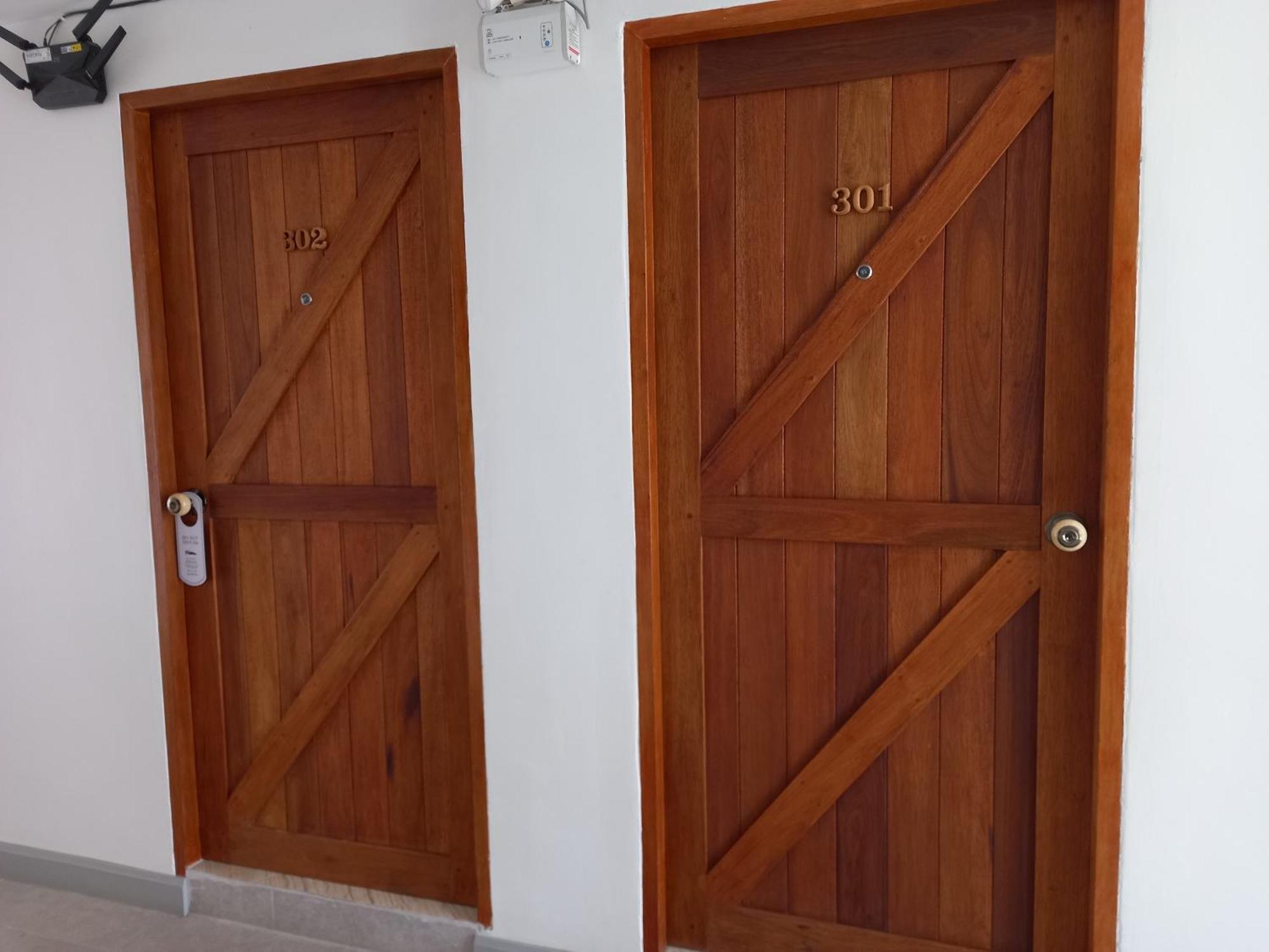 Valentier Cafe And Hotel Chiang Mai Phòng bức ảnh